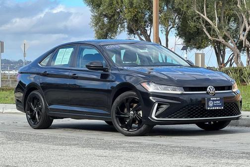 2025 Volkswagen Jetta 1.5T SE