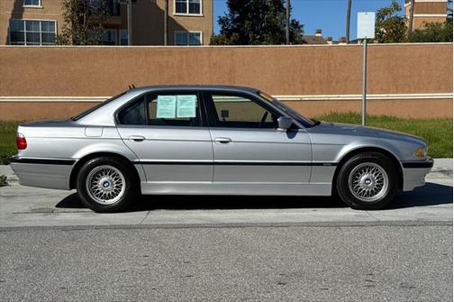 2001 BMW 740 i