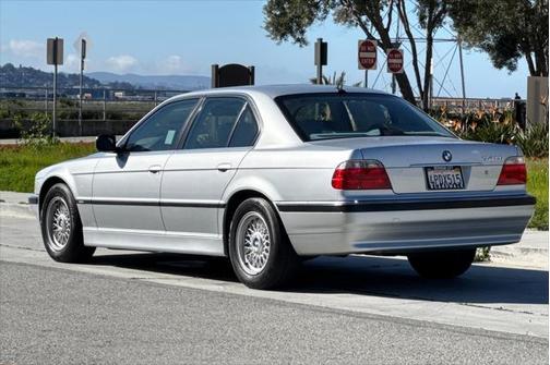 2001 BMW 740 i