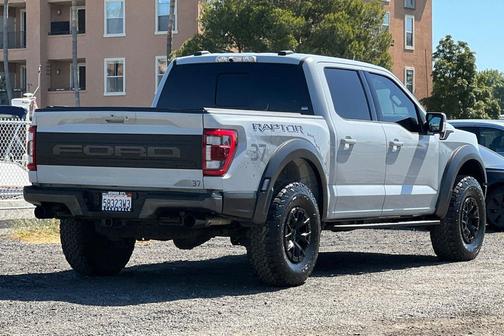 Avalanche 2023 Ford F-150 Raptor