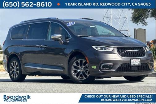 2022 Chrysler Pacifica L