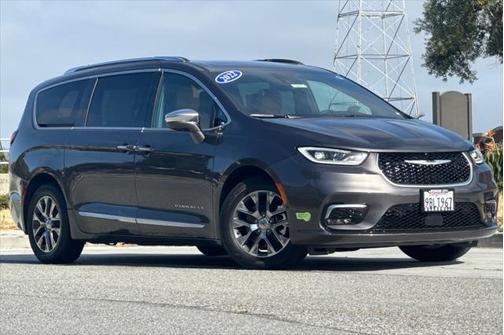 2022 Chrysler Pacifica L