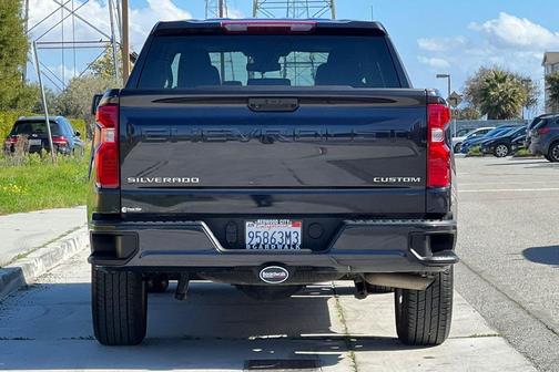 2022 Chevrolet Silverado 1500 Custom