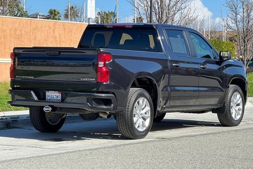 2022 Chevrolet Silverado 1500 Custom