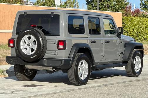2022 Jeep Wrangler Unlimited Sport