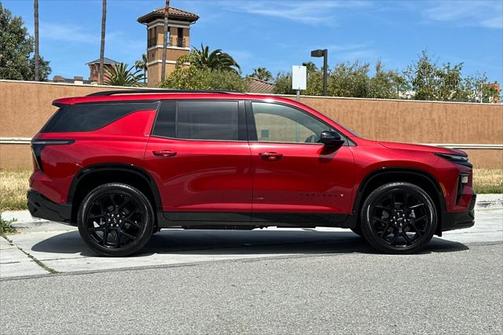 2025 Chevrolet Traverse RS