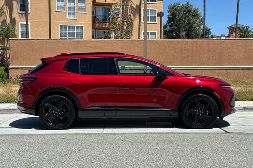 2025 Chevrolet Equinox EV RS
