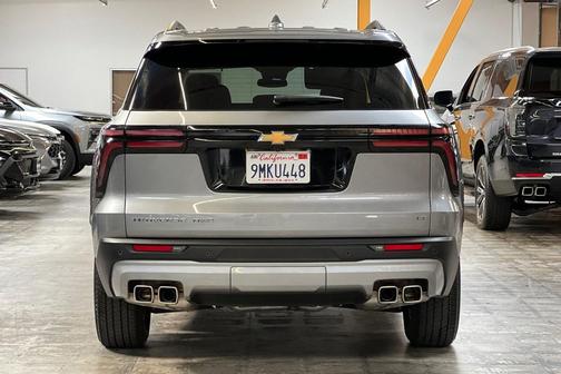 2024 Chevrolet Traverse LT