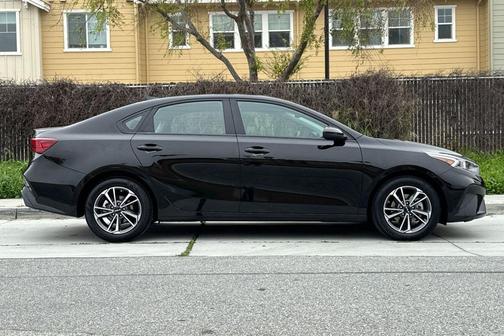2024 Kia Forte LXS