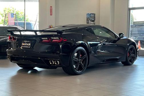 2025 Chevrolet Corvette Stingray w/2LT