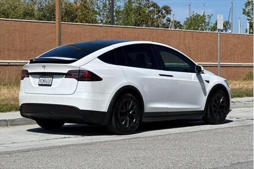 2022 Tesla Model X Base