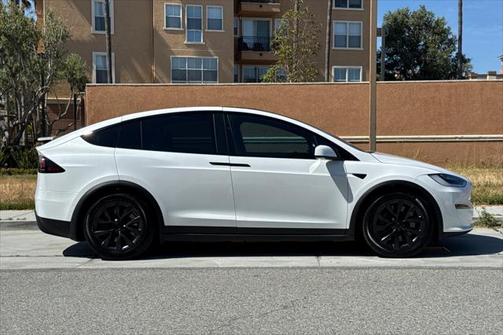 2022 Tesla Model X Base