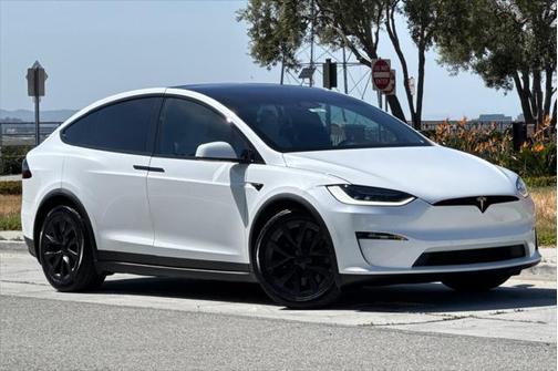 2022 Tesla Model X Base