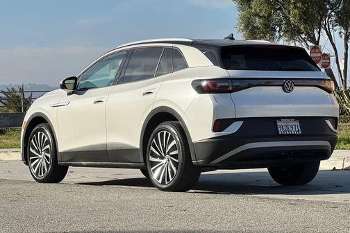 2023 Volkswagen ID.4 Pro S Plus
