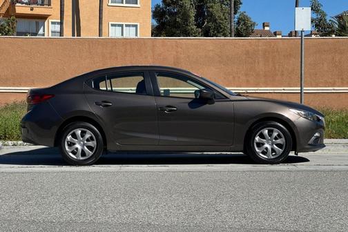 2014 Mazda Mazda3 i Sport