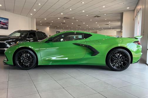 2026 Chevrolet Corvette Stingray w/2LT