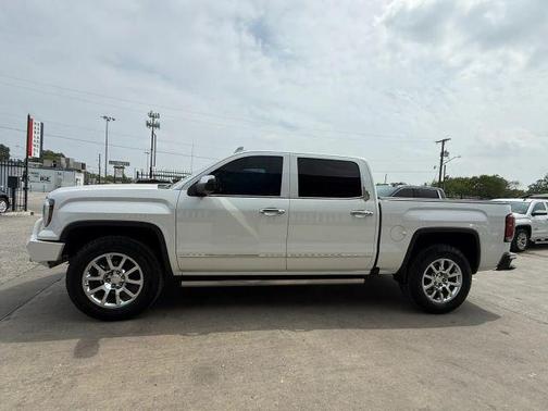 White 2016 GMC Sierra 1500 Denali