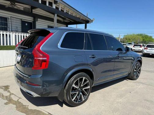 Blue 2021 Volvo XC90 T6 Momentum 7 Passenger