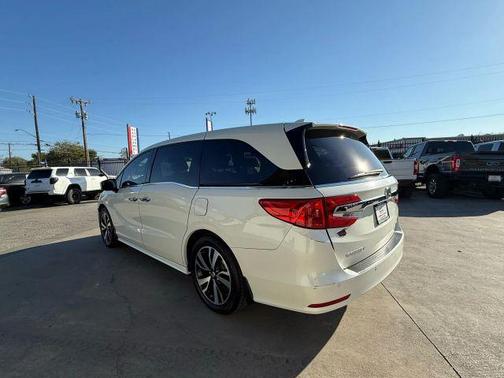 2019 Honda Odyssey Elite
