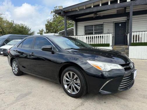 2017 Toyota Camry XLE