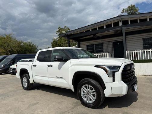 2022 Toyota Tundra SR5