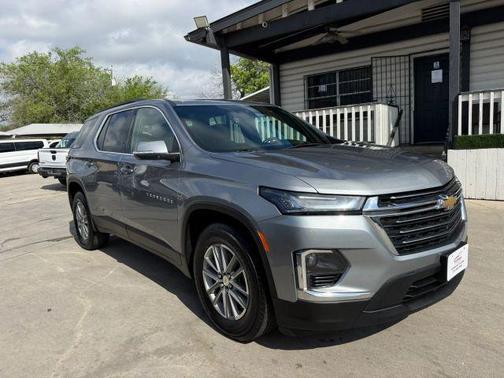 Gray 2023 Chevrolet Traverse LT Cloth