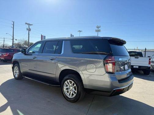 2021 Chevrolet Suburban LT