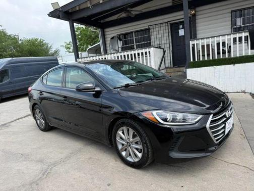 Phantom Black 2018 Hyundai ELANTRA SEL