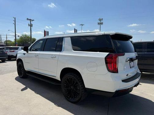 2021 GMC Yukon XL SLT