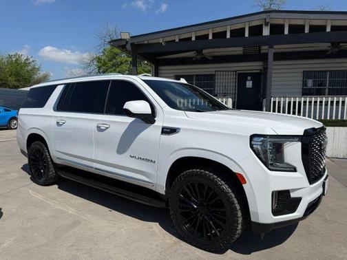 2021 GMC Yukon XL SLT