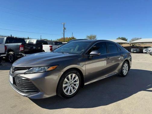 2020 Toyota Camry LE