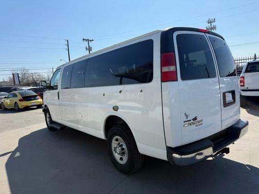 2011 Chevrolet Express 3500 LT