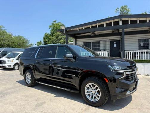 Black 2021 Chevrolet Suburban LT
