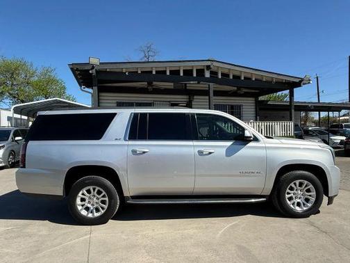 2017 GMC Yukon XL SLT