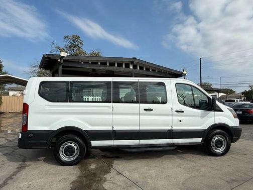 2017 Ford Transit-350 XL
