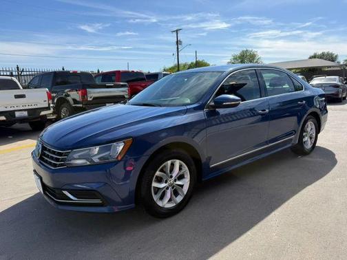 Reef Blue Metallic 2016 Volkswagen Passat 1.8T S