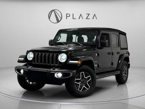 2024 Jeep Wrangler 4-Door Sahara 4x4