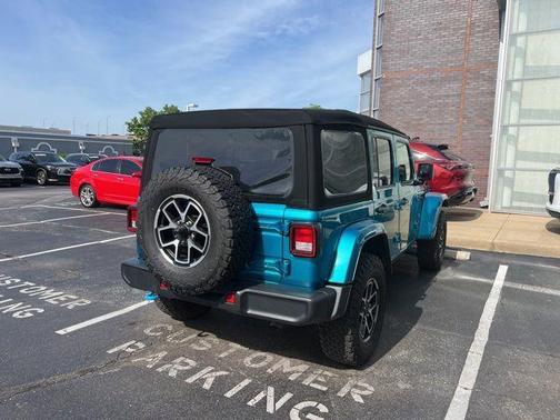 Bikini Pearl Coat 2024 Jeep Wrangler 4xe Sport S