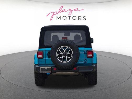 Bikini Pearl Coat 2024 Jeep Wrangler 4xe Sport S