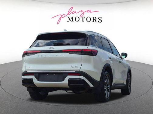 Majestic White 2023 INFINITI QX60 Luxe