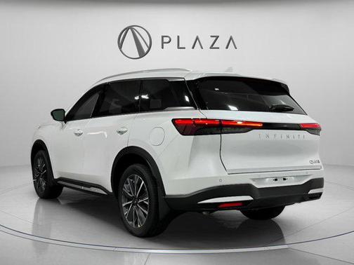 Radiant White 2026 INFINITI QX60 LUXE AWD