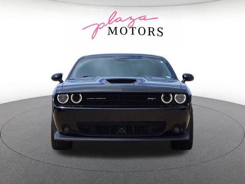 Pitch Black Clearcoat 2016 Dodge Challenger SRT 392