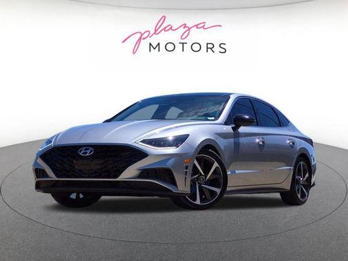 Shimmering Silver Pearl 2021 Hyundai SONATA SEL Plus