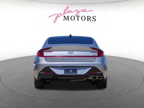 Shimmering Silver Pearl 2021 Hyundai SONATA SEL Plus