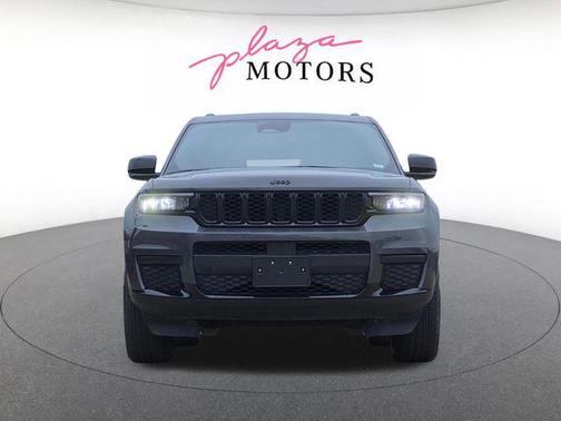 Baltic Gray Metallic Clearcoat 2024 Jeep Grand Cherokee L Altitude
