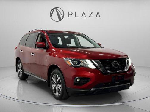 Cayenne Red Metallic 2017 Nissan Pathfinder SL