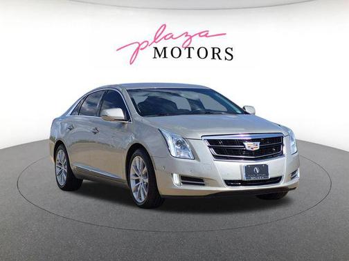 Silver Coast Metallic 2016 Cadillac XTS Luxury