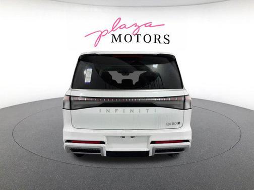 Radiant White 2026 INFINITI QX80 PURE AWD