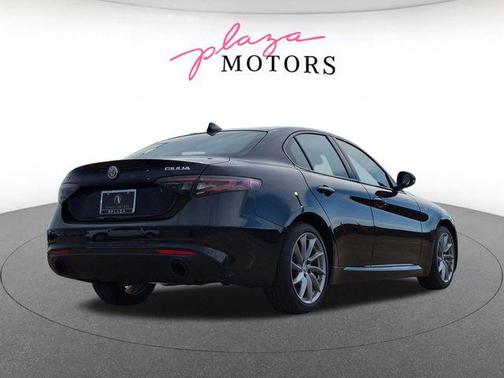 Vulcano Black Metallic 2024 Alfa Romeo Giulia Ti