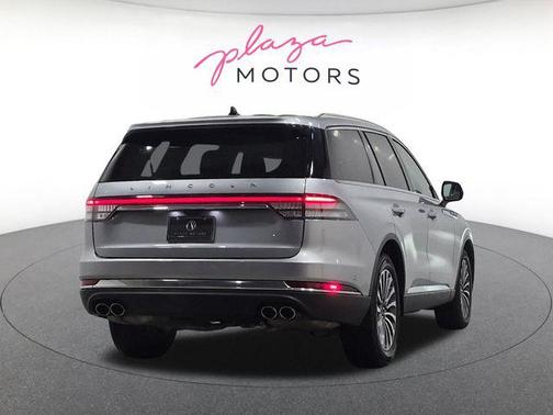 Silver Radiance Metallic Clearcoat 2024 Lincoln Aviator Reserve AWD